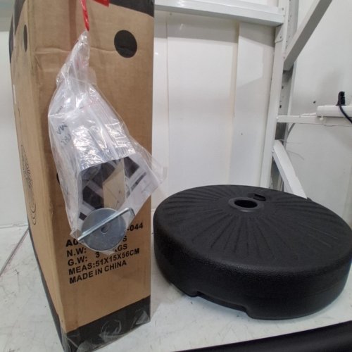 JEARY WATER FILLED PATIO UMBRELLA STAND - 81.5LBS MAX - BLACK (MODEL: A091-004-001-044) image 3