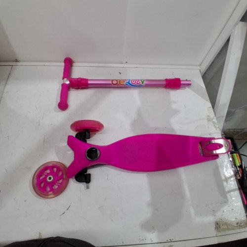KID'S BELEEV A3 3-WHEEL FOLDING SCOOTER WITH LIGHT-UP WHEELS AND NON-SLIP DECK - AGES 3-12 - PINK (MODEL: ASTM F963) image 2
