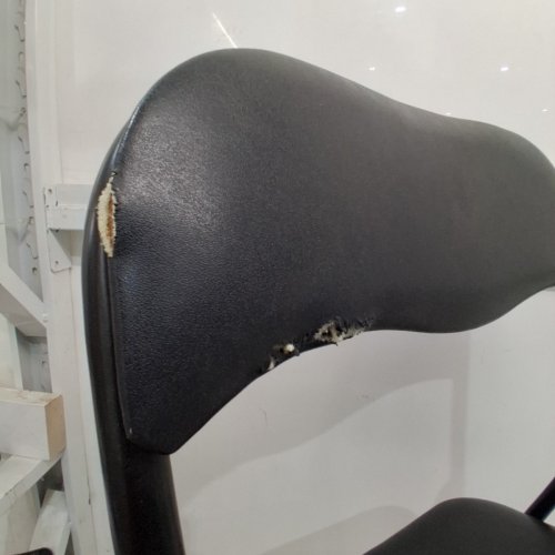 GSC VINYL FOLDING CHAIR - 17" X 17" X 31" - BLACK (MODEL: CHFC1936) image 4
