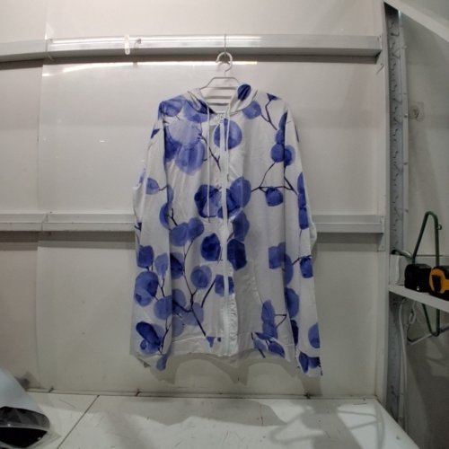 WOMEN’S WHITE AND BLUE FLORAL HOODED FULL-ZIP LIGHTWEIGHT JACKET - 2XL - BLUE/WHITE image 2