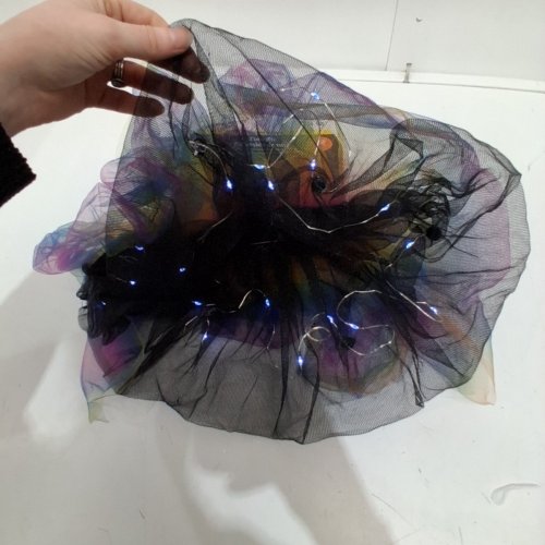 WAY TO CELEBRATE! LIGHT-UP TUTU - AGES 3+ - MULTICOLOUR image 3