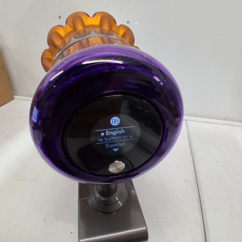 DYSON V15 DETECT TOTAL CLEAN EXTRA CORDLESS VACUUM CLEANER WITH 10 ATTACHMENTS (MODEL: V15 2103300) image 2