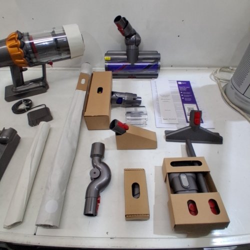 DYSON V15 DETECT TOTAL CLEAN EXTRA CORDLESS VACUUM CLEANER WITH 10 ATTACHMENTS (MODEL: V15 2103300) image 8