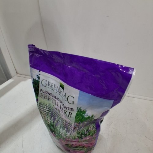 GREEN FLAG FLOWERING PLANTS FERTILIZER - 2.2LBS image 2