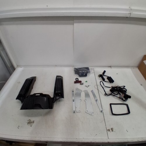 REAR FENDER FASCIA LED KIT COMPATIBLE WITH HARLEY TOURING (2014+) MODELS image 2