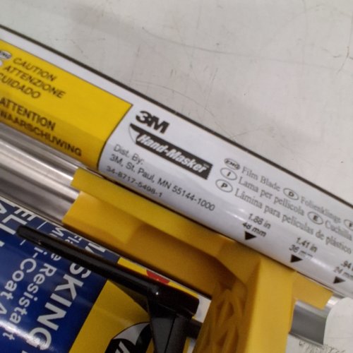 3M HAND MASKER PRE-LOADED FILM & PAPER DISPENSER AND MASKING FILM TAPE KIT - YELLOW (MODEL:M3000-PAK) image 2
