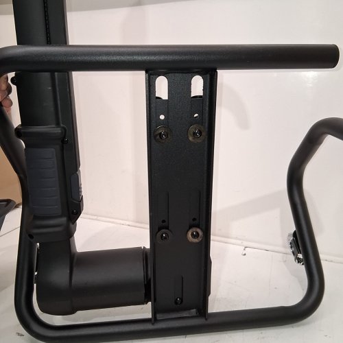 THULE INSTA-GATER PRO TRUCK BED BIKE RACK - UNIVERSAL FIT- BLACK (MODEL: 501501 ) image 3