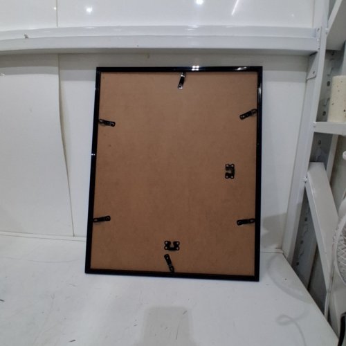 THIN BORDER PLEXIGLASS PICTURE FRAME - 16" X 20" - BLACK image 3