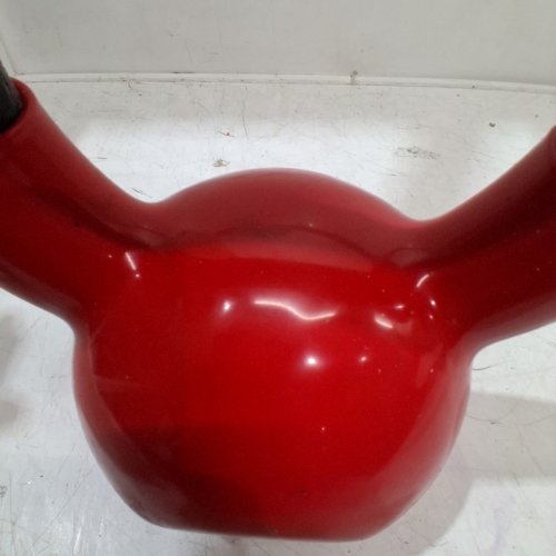 AMAZON BASICS VINYL KETTLEBELL - 35LBS - RED/BLACK image 3