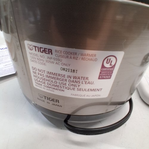 TIGER RICE COOKER/WARMER - 3 CUPS, 120 V, 305W - STAINLESS STEEL / BLACK (MODEL: JNP-S55U) image 3