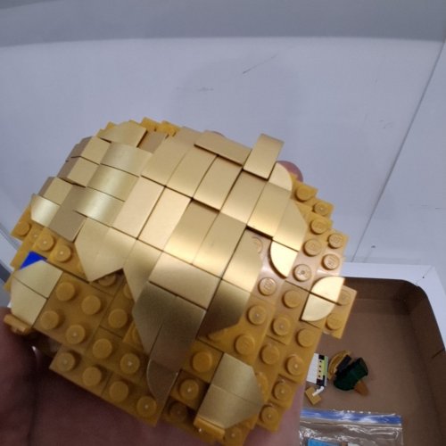 2842PC LEGO FIFA WORLD CUP OFFICIAL TROPHY (MODEL: 43020) image 3
