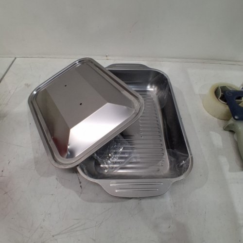 LIGHTWEIGHT SERVING PAN - 10" X 15" - STAINLESS STEEL image 3