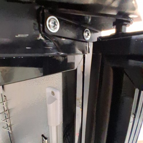 BODEGACOOLER BAR COOLER WITH 4 CASTERS & STAINLESS STEEL TOP - 7.7 CU.FT (MODEL: BTC-210FC) image 11