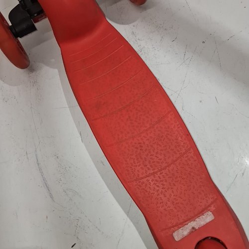 KIDS RUGGED RACERS MINI DELUXE 3 WHEEL KICK SCOOTER LED ADJUSTABLE HEIGHT- 99 LBS MAX CAPACITY - RED - (MODEL: BH19897) image 4