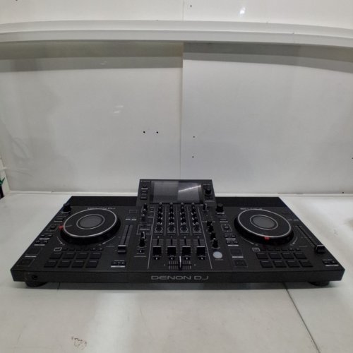 DENON DJ SC LIVE 4 STANDALONE DJ CONTROLLER WITH STEM SEPARATION ON 4-DECKS - BLACK image 10