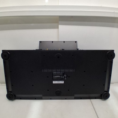 DENON DJ SC LIVE 4 STANDALONE DJ CONTROLLER WITH STEM SEPARATION ON 4-DECKS - BLACK image 14