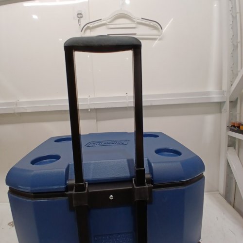 COLEMAN CHILLER COOLER WITH WHEELS - 60QT/57L - DARK BLUE/BLACK (MODEL: 2231508) image 5