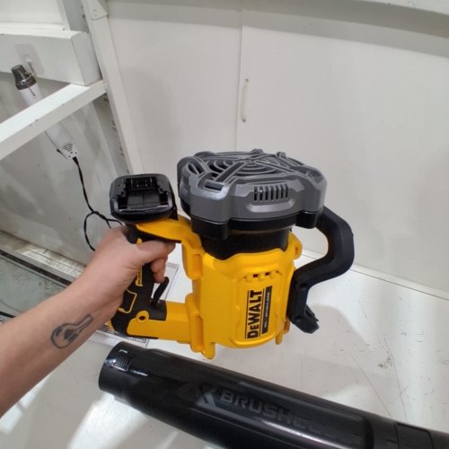 DEWALT *TOOL ONLY* 20V MAX XR CORDLESS HANDHELD LEAF BLOWER - YELLOW/BLACK (MODEL: DCBL722B) image 4