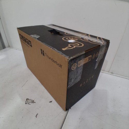 RAZER CORE X V2 EXTERNAL PC GRAPHICS CARD ENCLOSURE WITH THUNDERBOLT - 8.5" X 16.6" X 7.8" - BLACK (MODEL: RC21-0227) image 5