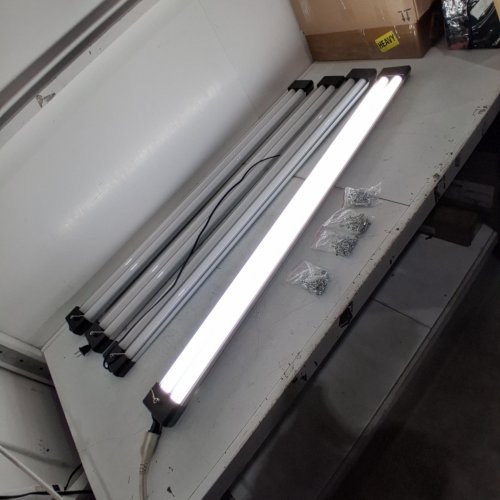 4PK BARRINA LINKABLE LED SHOP LIGHTS - 4FT 42W 4800 LM 5000 K - BLACK (MODEL: BS42A) image 2