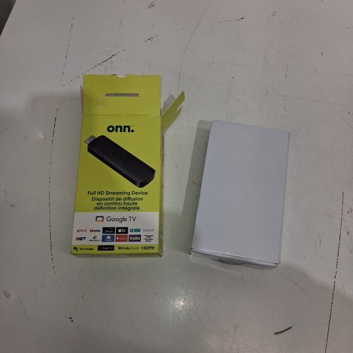 ONN. GOOGLE TV STREAMING DEVICE WITH VOICE CONTROL - 2K FULL HD - BLACK (MODEL: 100133520) image 3