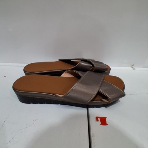 WOMENS CROSS STRAP SLIDE SANDALS - EU 38 - BROWN image 5