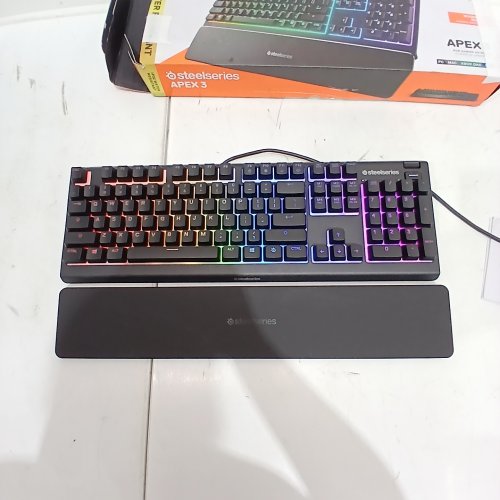 STEELSERIES APEX 3 RGB GAMING KEYBOARD - 10-ZONE RGB ILLUMINATION, IP32 WATER RESISTANT, PREMIUM MAGNETIC WRIST REST, WHISPER QUIET GAMING SWITCHES (MODEL: APEX 3) image 2
