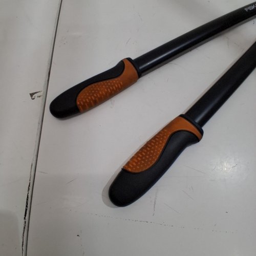 FISKARS POWER-LEVER BYPASS LOPPER FOR TREE AND SHRUB BRANCHES - 28" - BLACK/ORANGE (MODEL: 9138) image 4