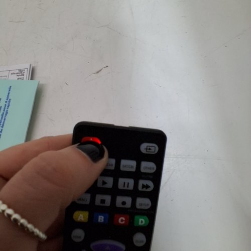 ONN. 4-DEVICE UNIVERSAL REMOTE CONTROL - COMPATIBLE WITH ALL MAJOR BRANDS - BLACK image 2
