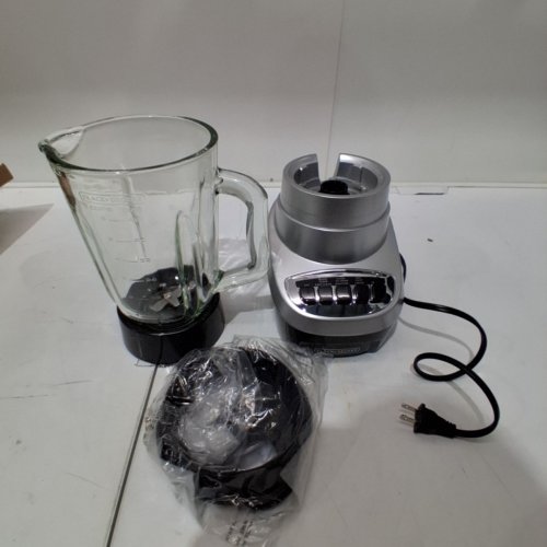 BLACK+DECKER POWERCRUSH MULTI-FUNCTION BLENDER WITH QUADPRO BLADE AND ICE CRUSHING - BLACK/SILVER (MODEL: BL1200) image 3