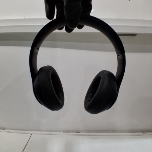 BEATS STUDIO PRO - WIRELESS BLUETOOTH NOISE CANCELLING HEADPHONES - BLACK (MODEL : STUDIOPRO) image 6