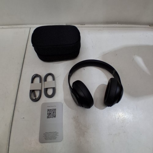 BEATS STUDIO PRO - WIRELESS BLUETOOTH NOISE CANCELLING HEADPHONES - BLACK (MODEL : STUDIOPRO) image 10