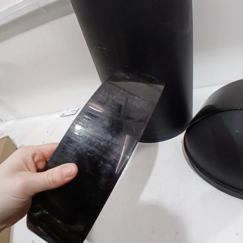 UMBRA VENTI SWING TOP KITCHEN TRASH CAN - 16 GAL- BLACK (MODEL: 086758-047-REM) image 3