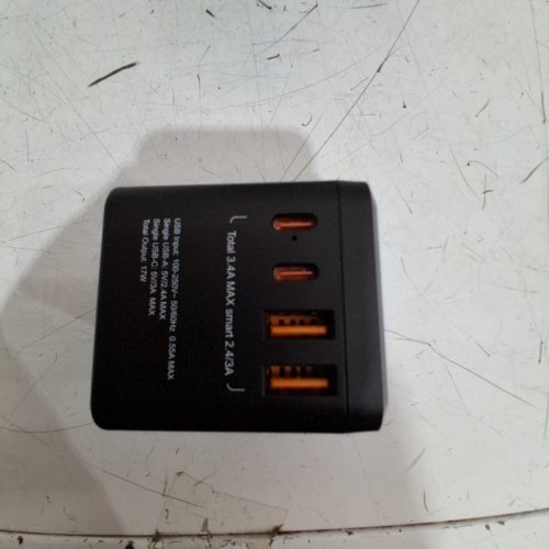 VINTAR UNIVERSAL TRAVEL ADAPTER WITH VOLTAGE CONVERTER - 100-250VAC INPUT; 110 V-880W / 250 V-2000W MAX; 220 V-110 V 2000W STEP-DOWN; USB TOTAL 3.4A MAX - BLACK (MODEL: TUS-4) image 6