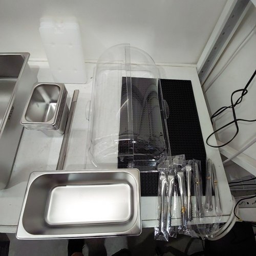 VEVOR COUNTERTOP BUFFET CONDIMENT/SALAD BAR FOOD DISPLAY CASE - STAINLESS STEEL (MODEL: TWJ-139100) image 5