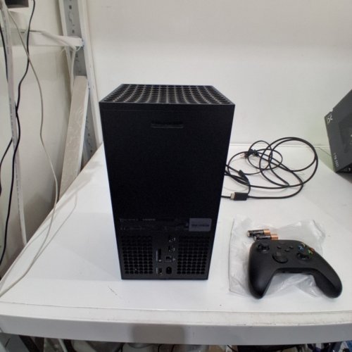 XBOX SERIES X - 4K 120FPS 1TB SSD GAME CONSOLE, BLACK image 7