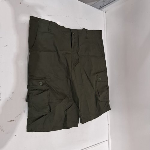 GAOK & CONGS CARGO SHORTS - SIZE 42 - OLIVE GREEN image 2