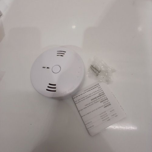 SITERWELL ELECTRONICS BATTERY POWERED COMBINITION CO/SMOKE ALARM - 4" X 4" X 1.5" - WHITE (MODEL: GS886) image 2