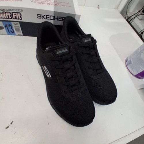 MEN'S SKECHERS SWIFT FIT SHOES - SIZE 10 - BLACK (STYLE: 1998911) image 3