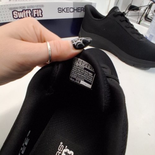 MEN'S SKECHERS SWIFT FIT SHOES - SIZE 10 - BLACK (STYLE: 1998911) image 4