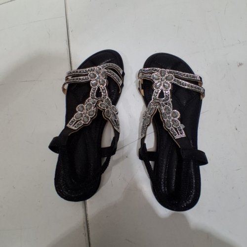 WOMEN KEUSN FLAT BOHEMIAN RHINESTONE SANDALS - 8.5 - BLACK/SILVER image 3