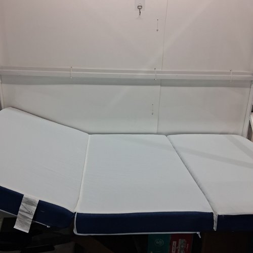 TRI-FOLD MATTRESS - 4" THICK - TWIN - WHITE/BLUE image 3