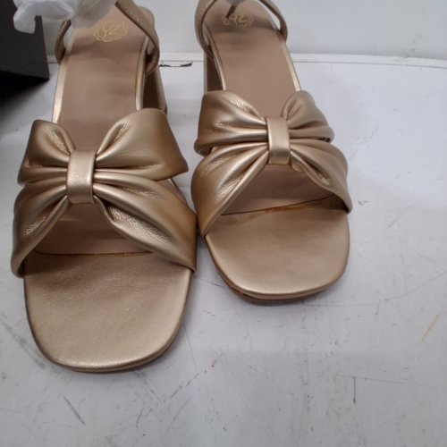 WOMEN'S SQUARE TOE LOW CHUNKY HEELS SANDALS WITH ANKLE STRAP - 6 - CHAMPAGNE image 4