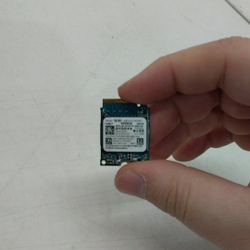 KIOXIA NVME SOLID STATE DRIVE - 256GB (MODEL: KBG40ZNS256G) image 3
