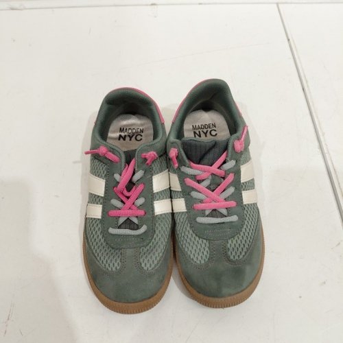 GIRLS MADDEN NYC LACE-UP SNEAKERS - SIZE 2 - GREEN/PINK/CREAM (STYLE: 62MNYCVERVEM26) image 2