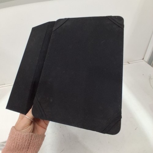 HABITU UNIVERSAL TABLET FOLIO CASE - FOR 9" - 11" TABLETS - BLACK (STYLE: WHVT9BK) image 4