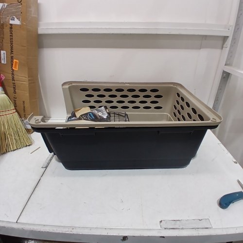 PLASTIC PET CARRIER KENNEL - 24" - BEIGE/GREY image 2