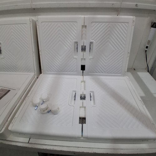 UAMFURI FOLDABLE STACKABLE STORAGE BINS WITH LID - 680L - WHITE (MODEL: JG-75-4-WHITE) image 4