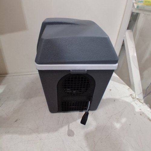 KOOLATRON PORTABLE ICELESS COOLER & WARMER - 12V - 9L - BLACK AND GRAY image 5