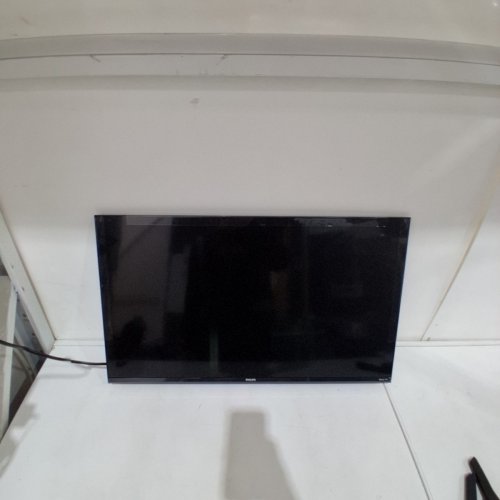 PHILIPS 7600 SERIES FULL HD QLED ROKU TV - 32" - BLACK - (MODEL: 32PQF7676/F6) image 9